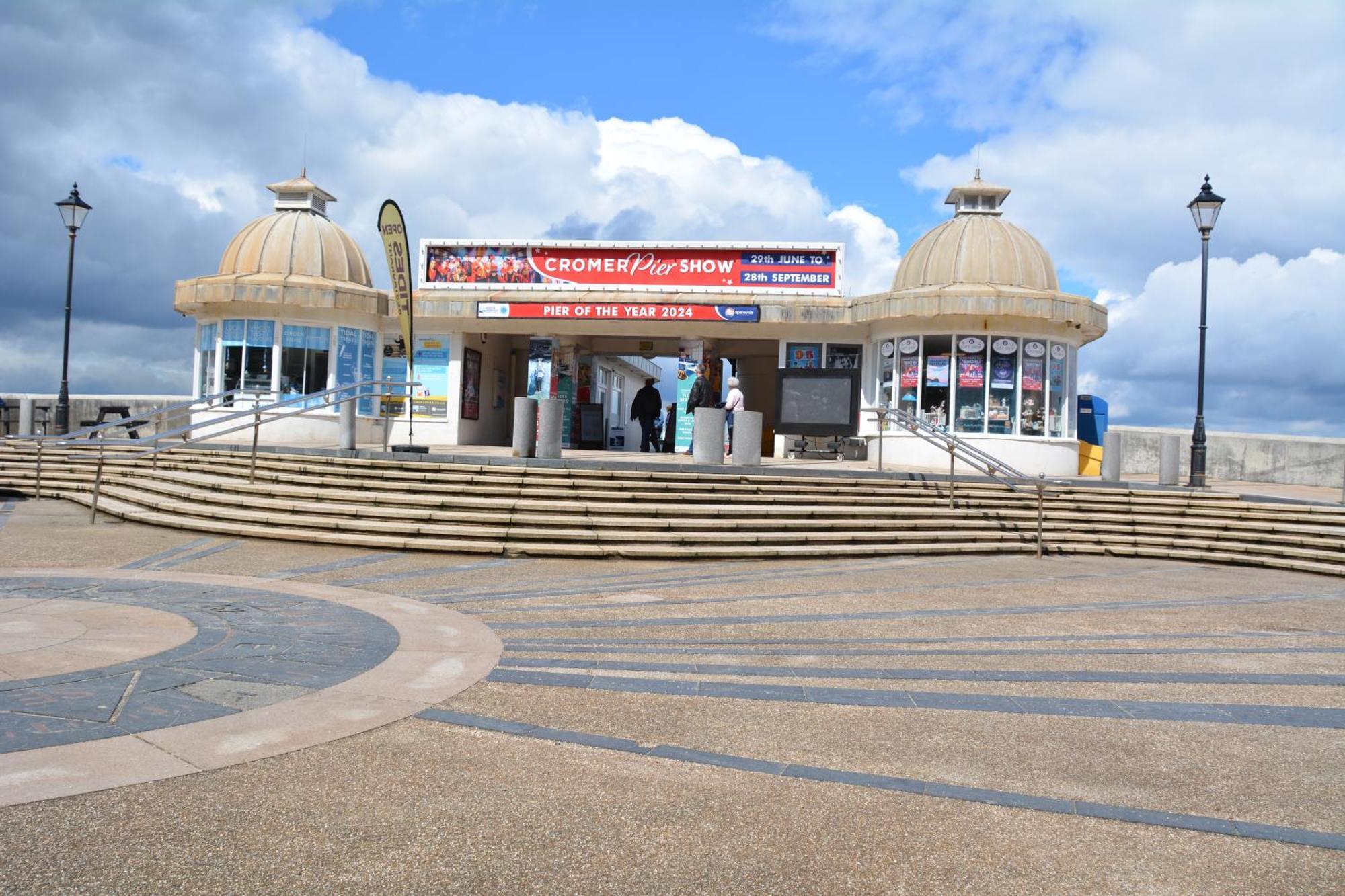 The Fabulous Number Two Apartment A Cosy Coastal Getaway Cromer Exteriör bild